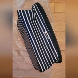 Stella and dot makeup travel bag